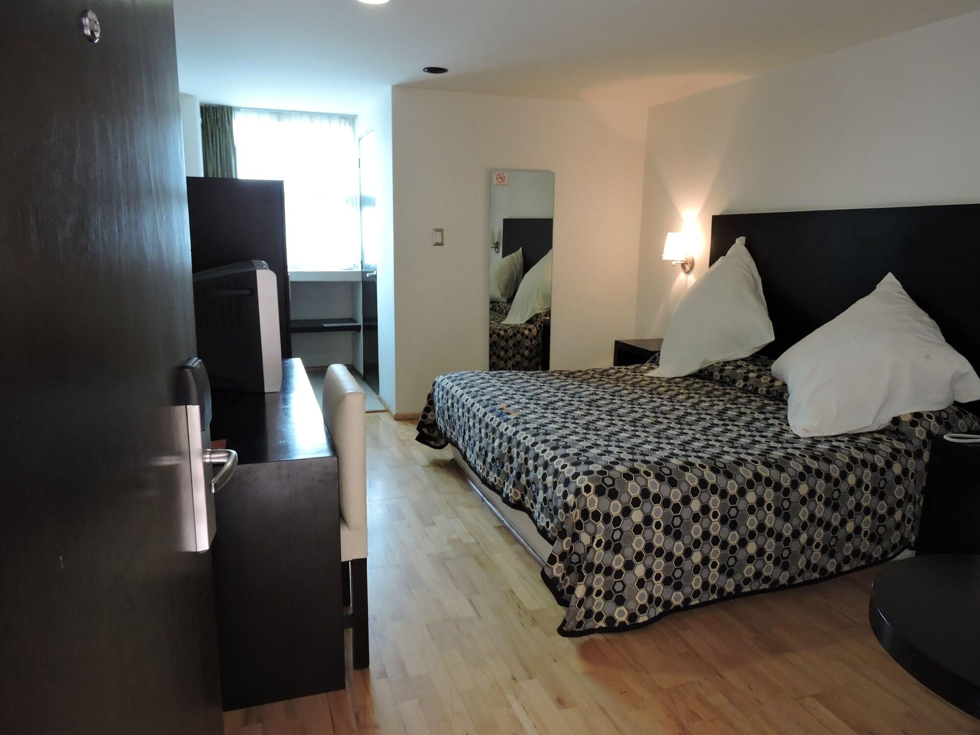 Hotel Granada Puebla Buitenkant foto