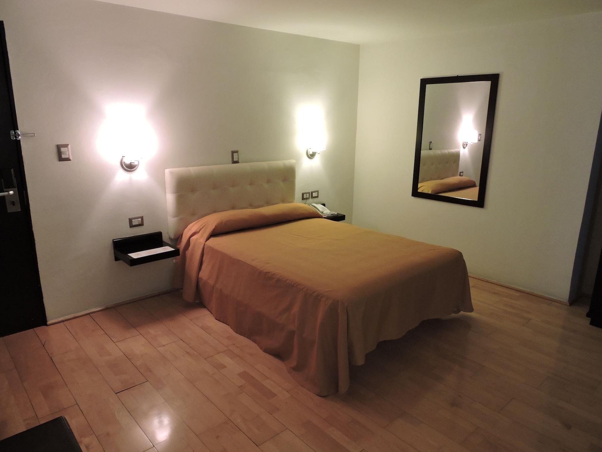 Hotel Granada Puebla Buitenkant foto