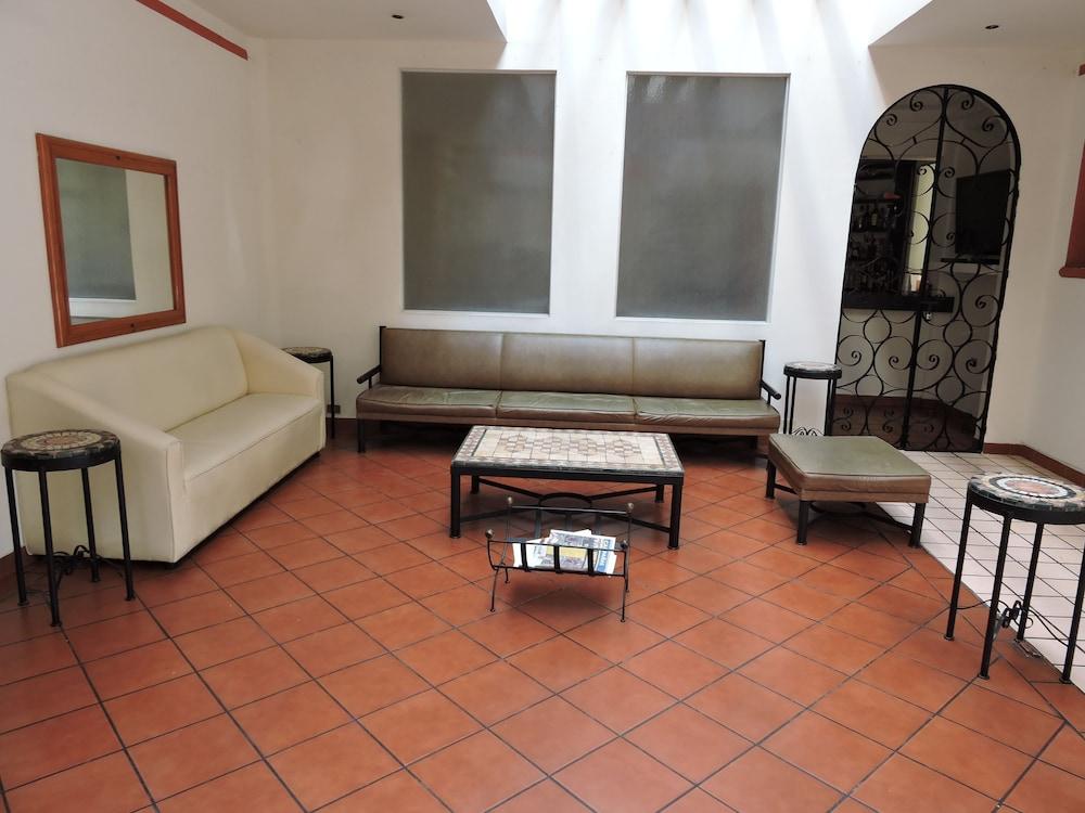 Hotel Granada Puebla Buitenkant foto
