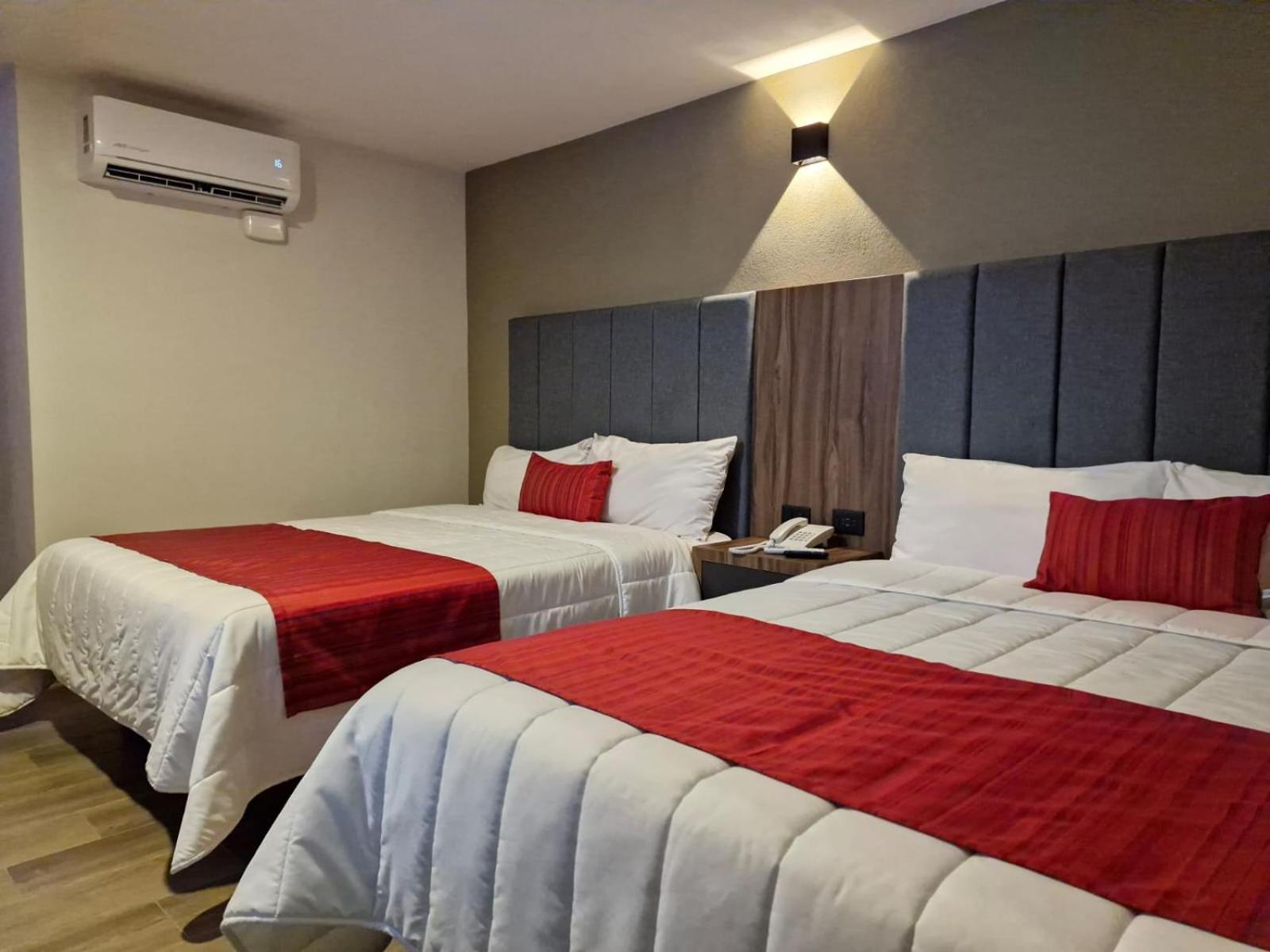 Hotel Granada Puebla Buitenkant foto